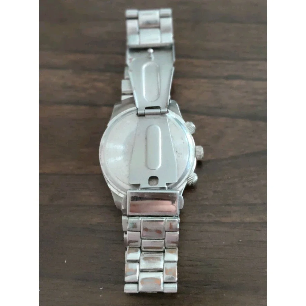 CC Quartz Impressive Faux Chrono Silver Tone Watch Untested